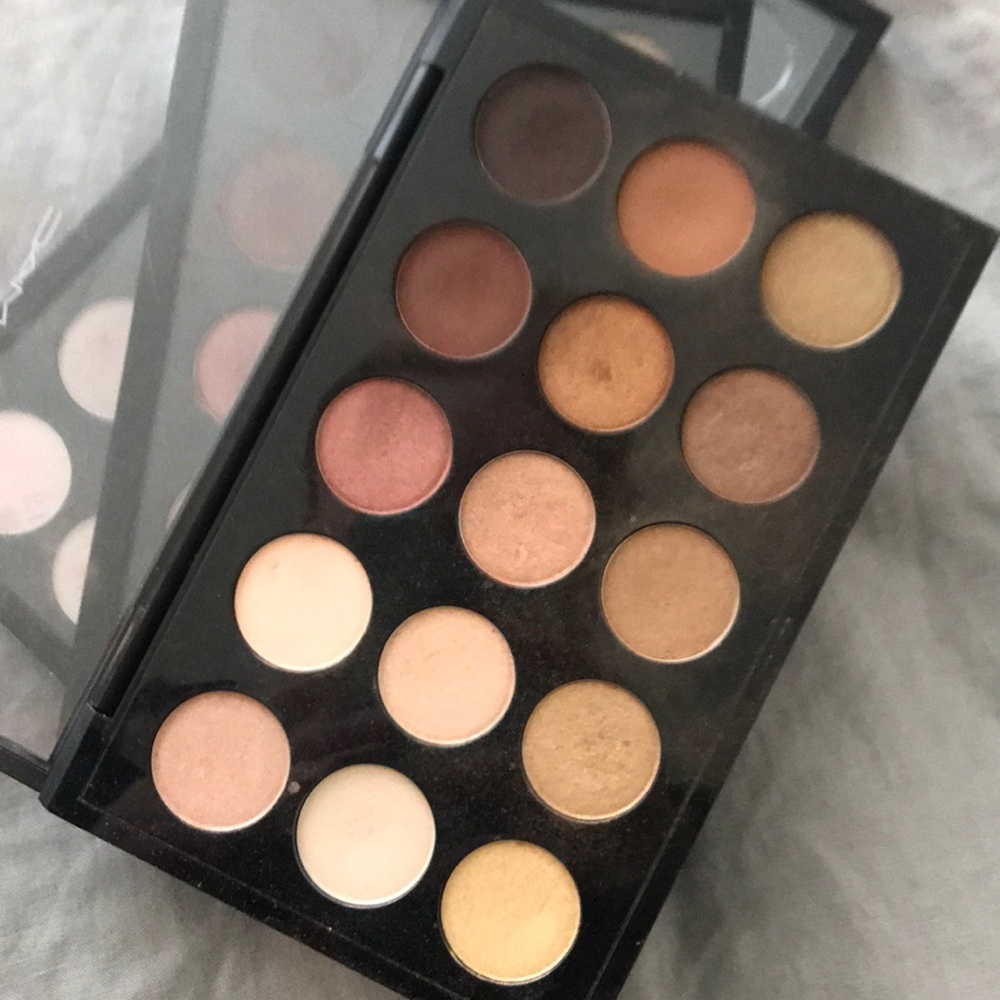 MAC eyeshadow pallets - Picture 5 of 8